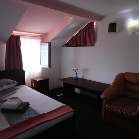 Casa David Hotel Сулина Стая снимка