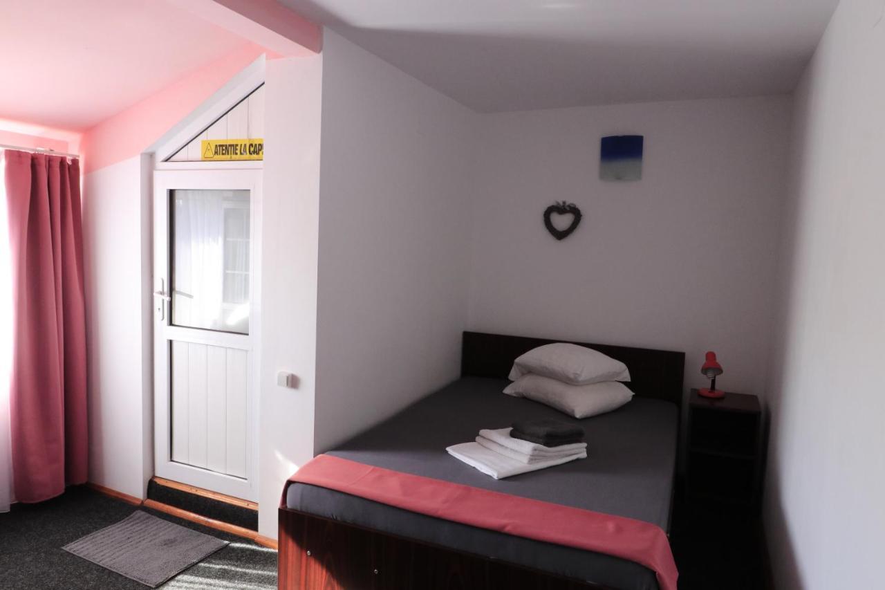 Casa David Hotel Сулина Стая снимка