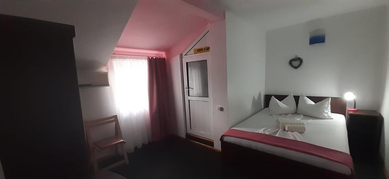 Casa David Hotel Сулина Екстериор снимка