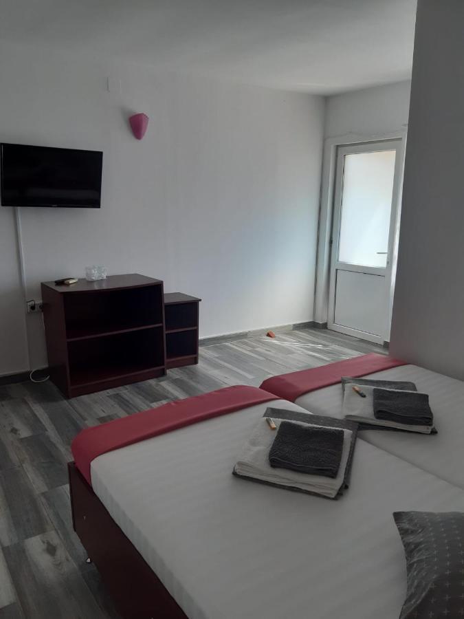 Casa David Hotel Сулина Екстериор снимка