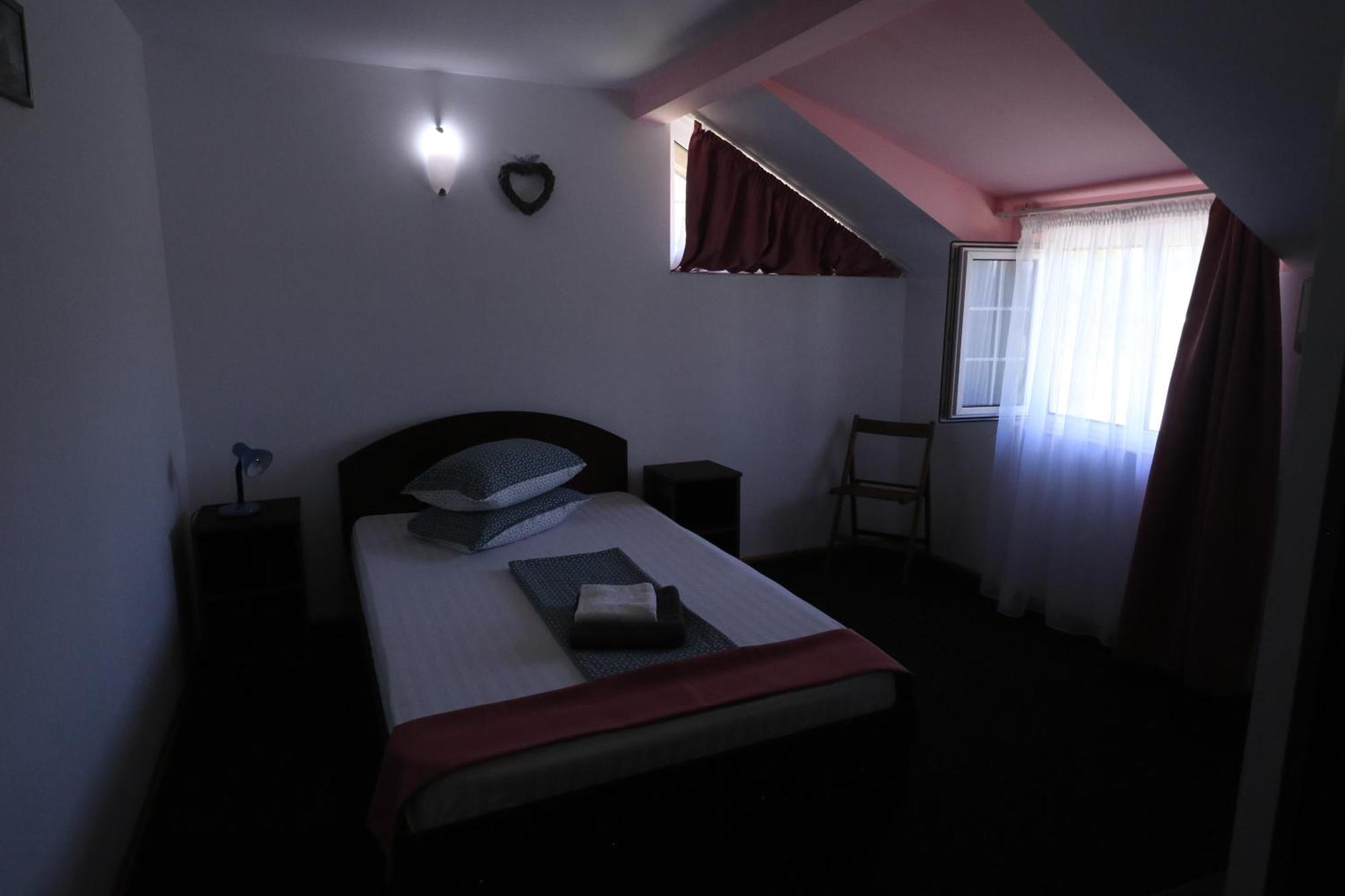 Casa David Hotel Сулина Стая снимка