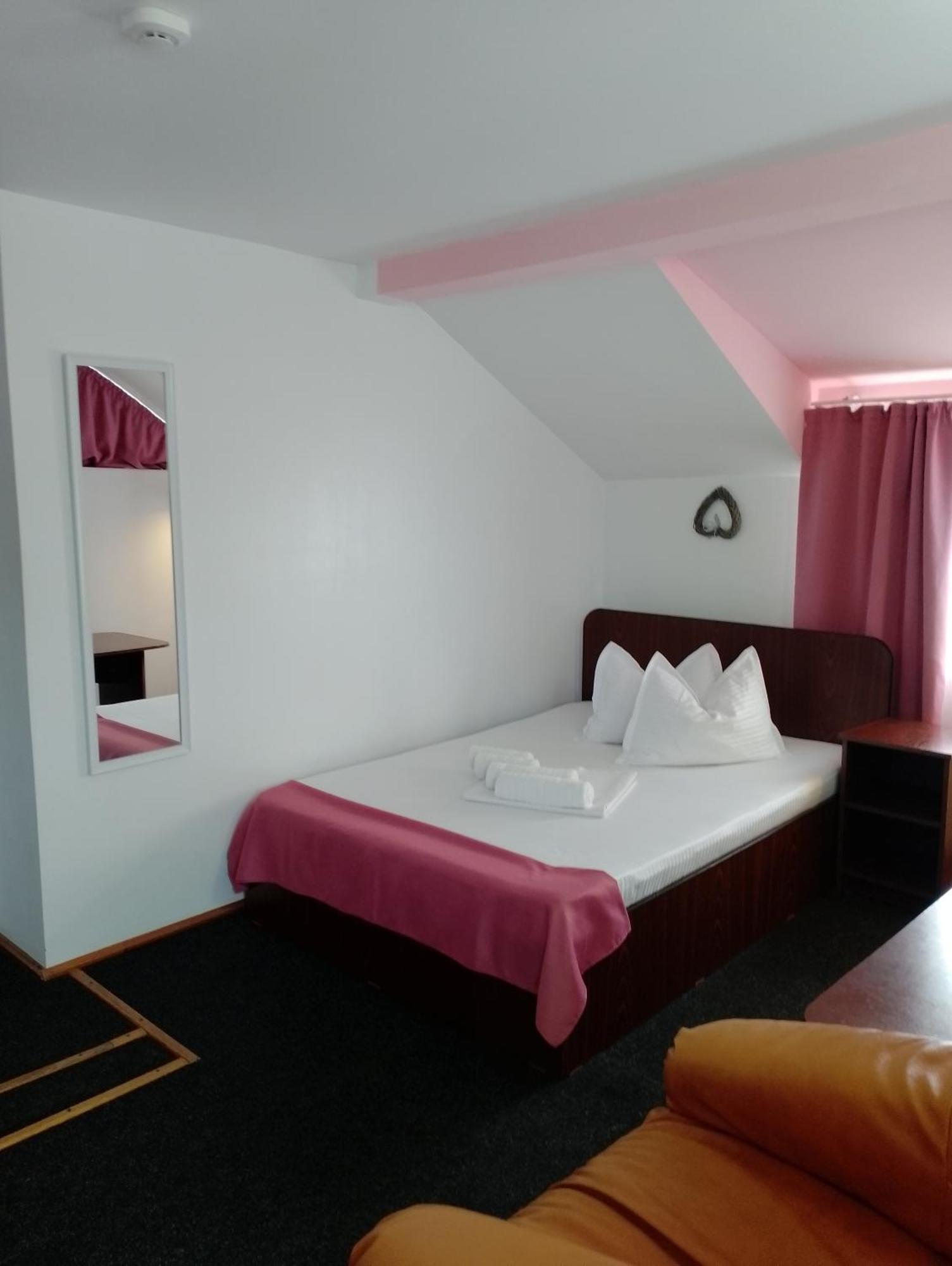 Casa David Hotel Сулина Екстериор снимка